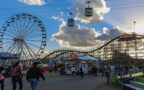 seattle labor day weekend：seattle's end-of-summer labor celebration