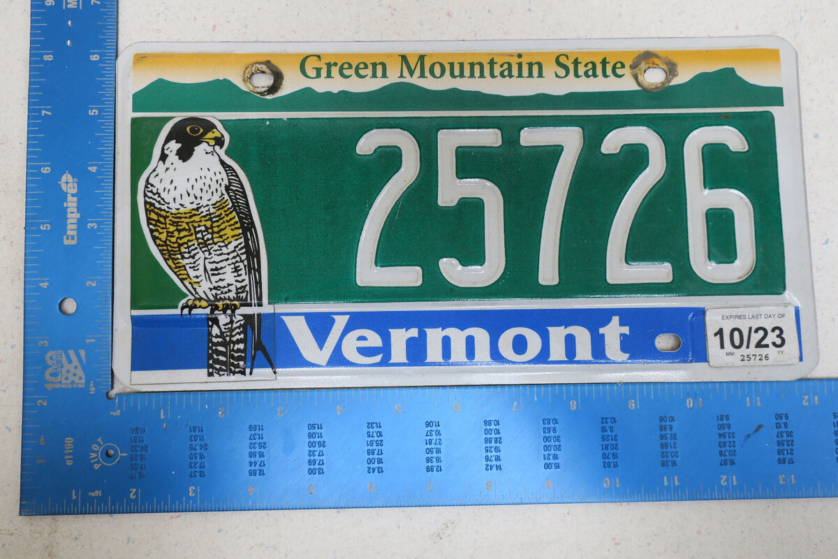 what is the falcon state license plate：what does the falcon state license plate signify？
