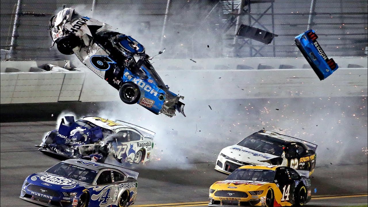 how many nascar drivers have lost their lives during races