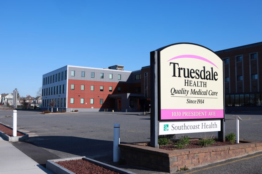 fall river kidney center：fall river renal care center