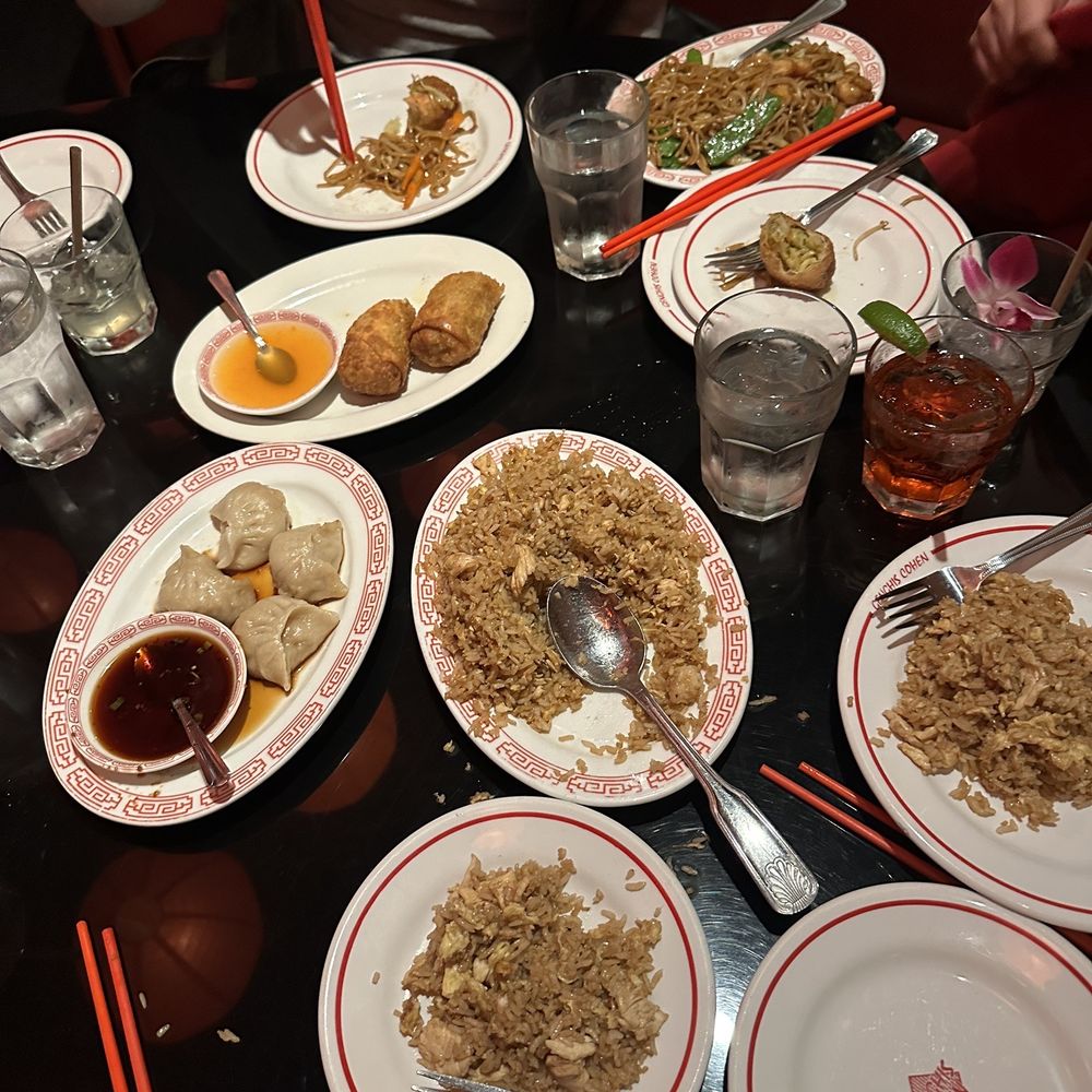 chinese dining options available on christmas day nearby