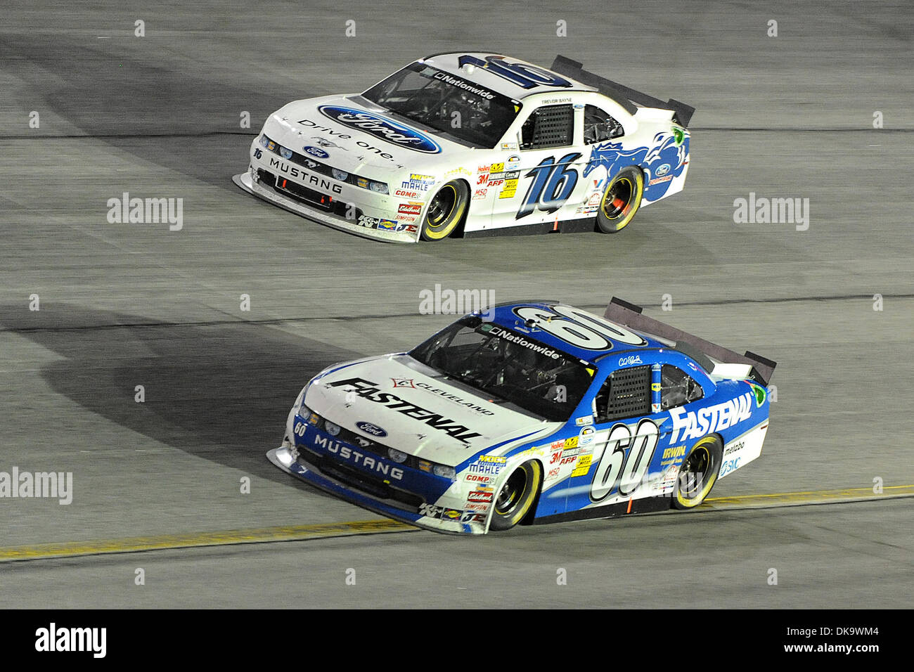 carl edwards at great clips 300 in hampton, georgia 2011