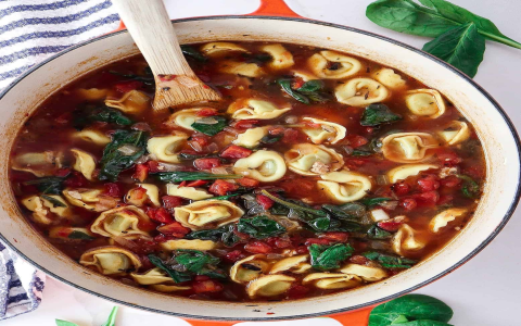 creamy gouda-infused roasted red pepper soup recipe