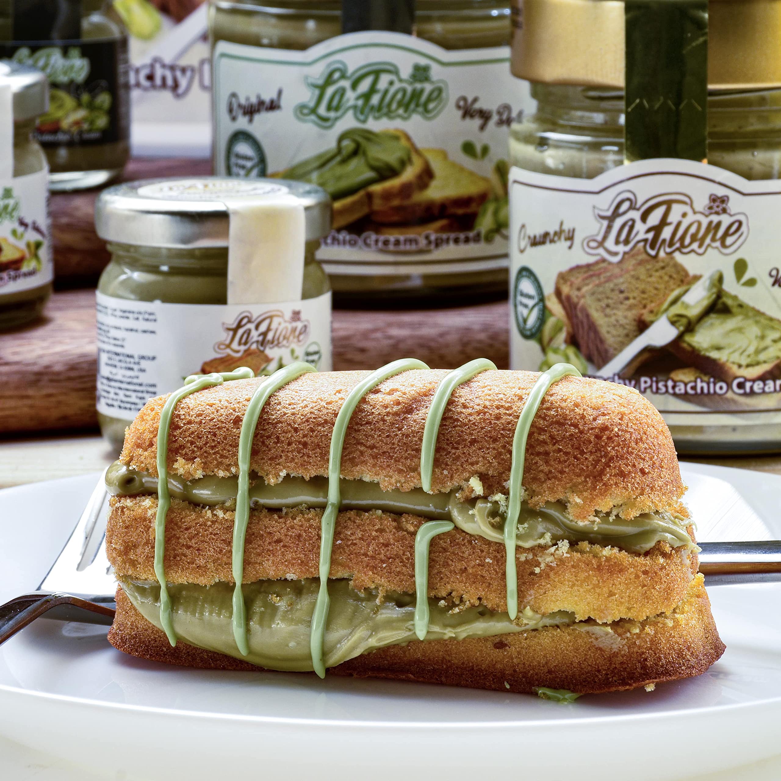 pistachio cream for sandwiches:spreadable pistachio mix for bread rolls