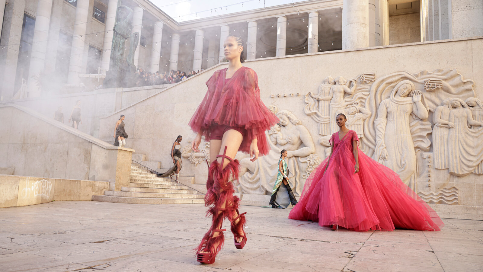 ion vision fashion place:a new perspective on ionic fashion trends