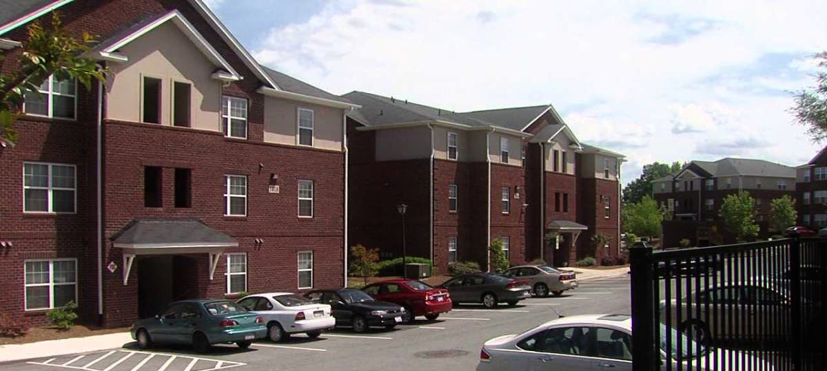 sebastian village leasing office:sebastian village rental office