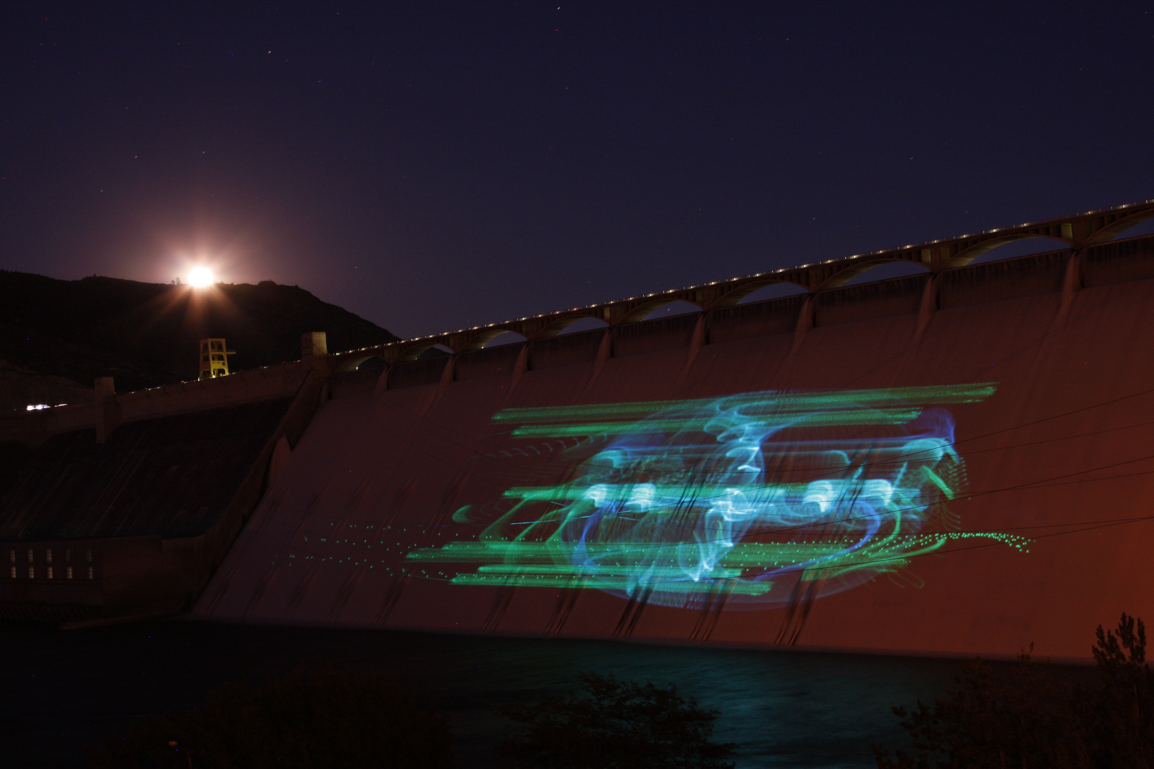 coulee dam light show：coulee dam illumination display