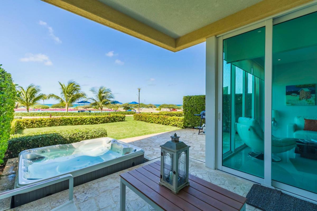 hotels in aruba with private pools：aruba hotels featuring private pools
