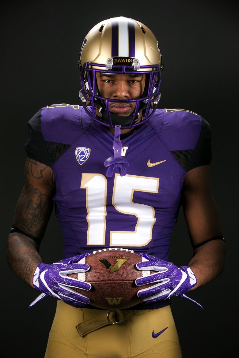uw football uniforms：uw football jerseys