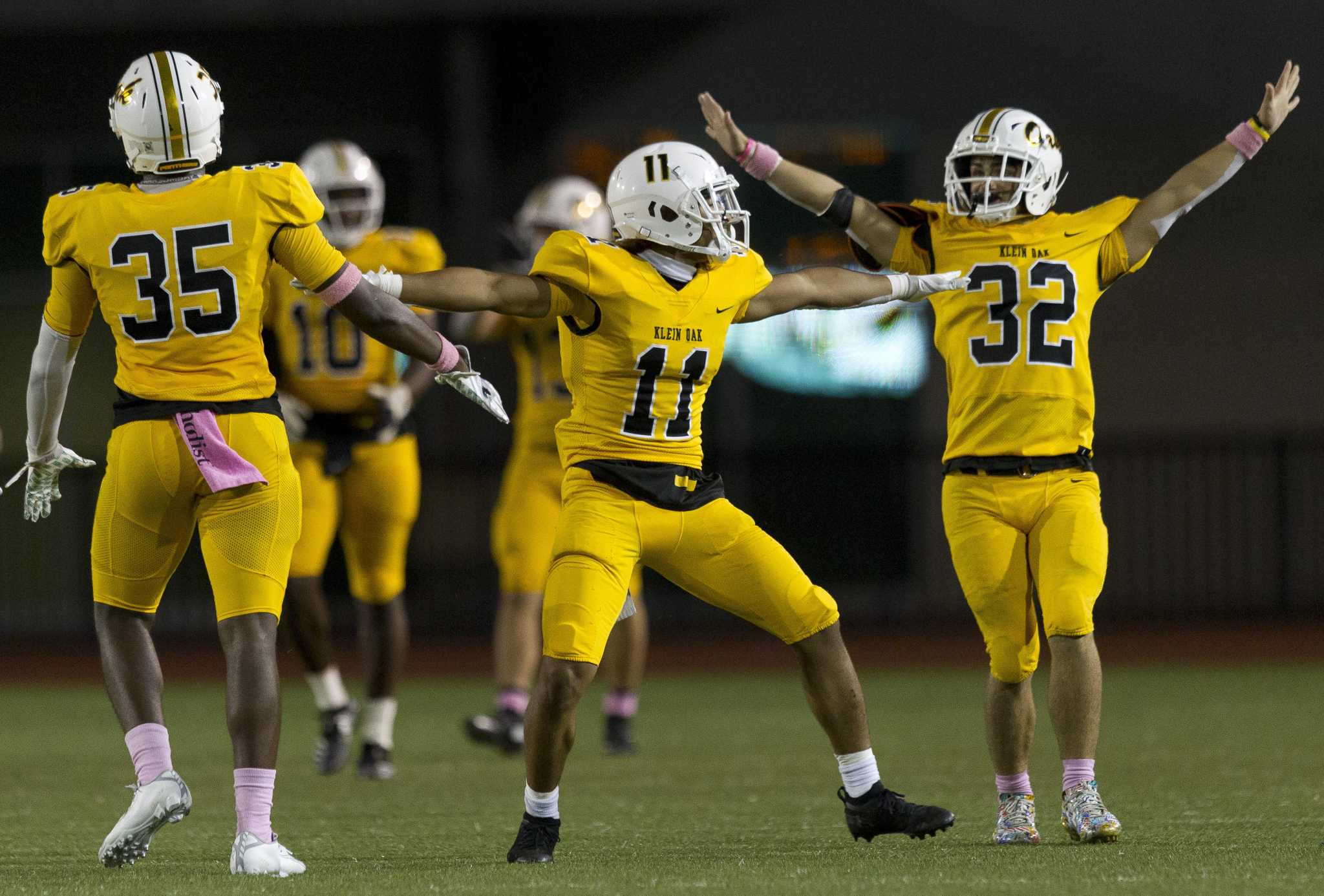 klein oak football game：klein oak football match