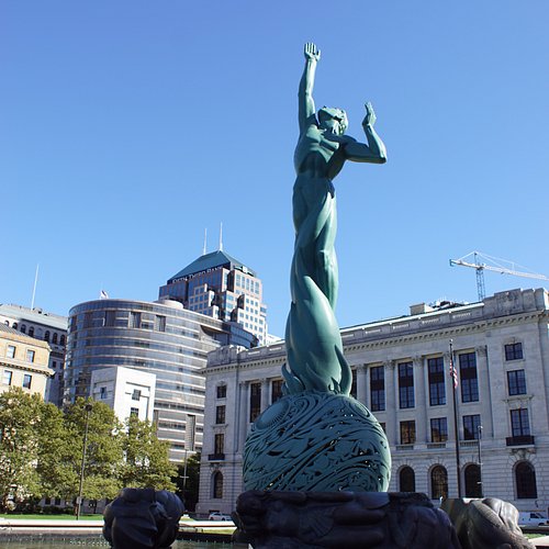 statues in cleveland ohio：cleveland ohio's sculptures