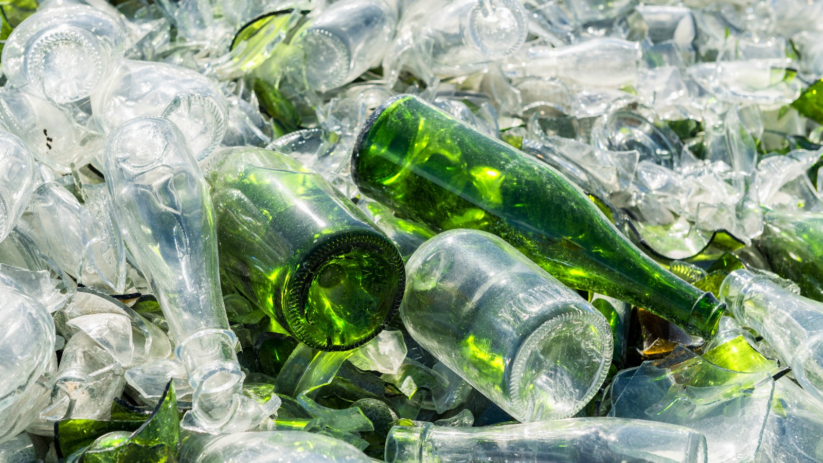 plastic beer bottles:recyclable beer containers